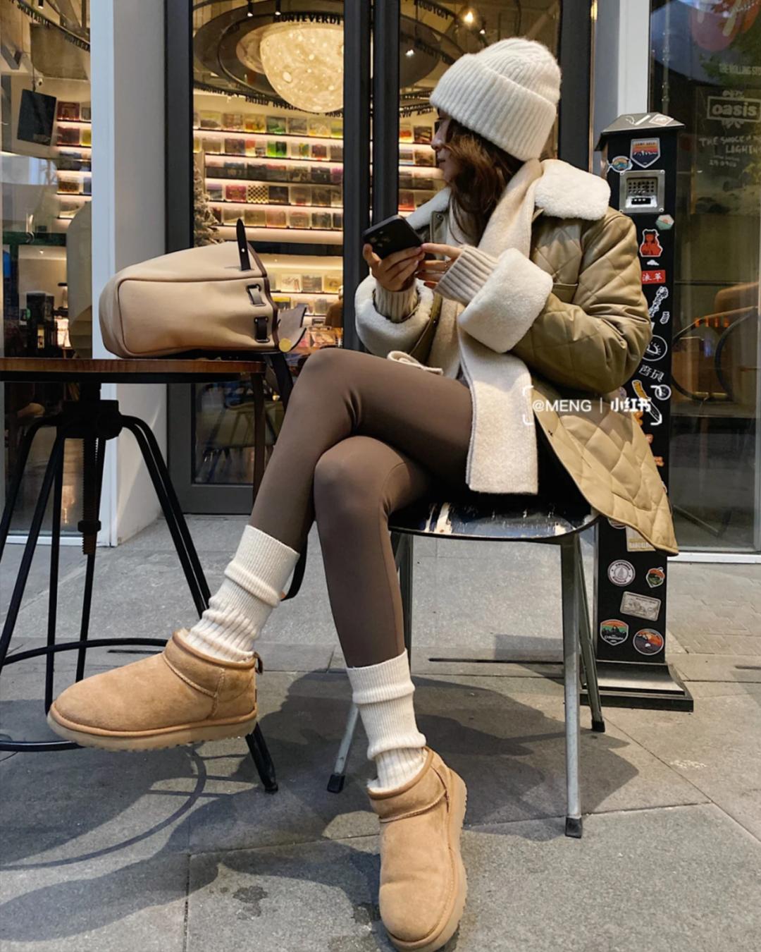 blackpink全员喜欢什么颜色,blackpink三个人穿一样的鞋