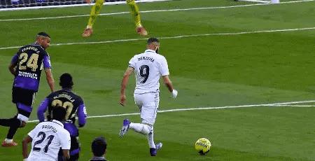 西甲皇马1-0小胜9分领跑马竞,西甲积分榜皇马42分暂升第一