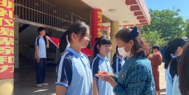 洛阳四十五中：你好，新团员