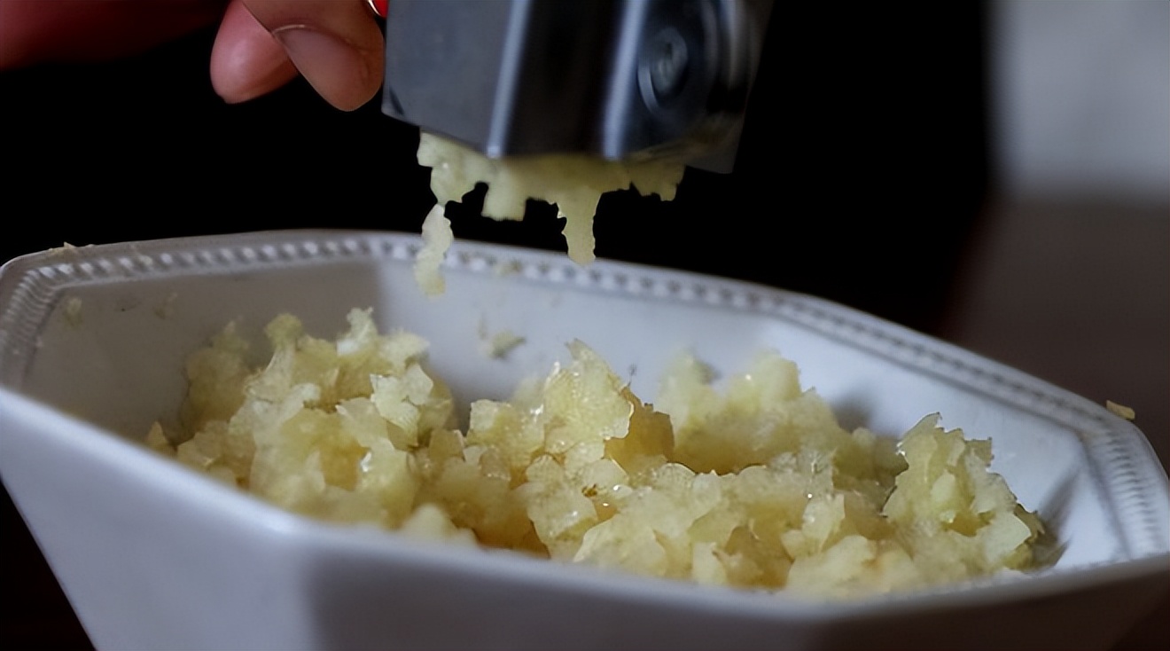 怎么保护好头发让头发变多,春季怎么护发最有效