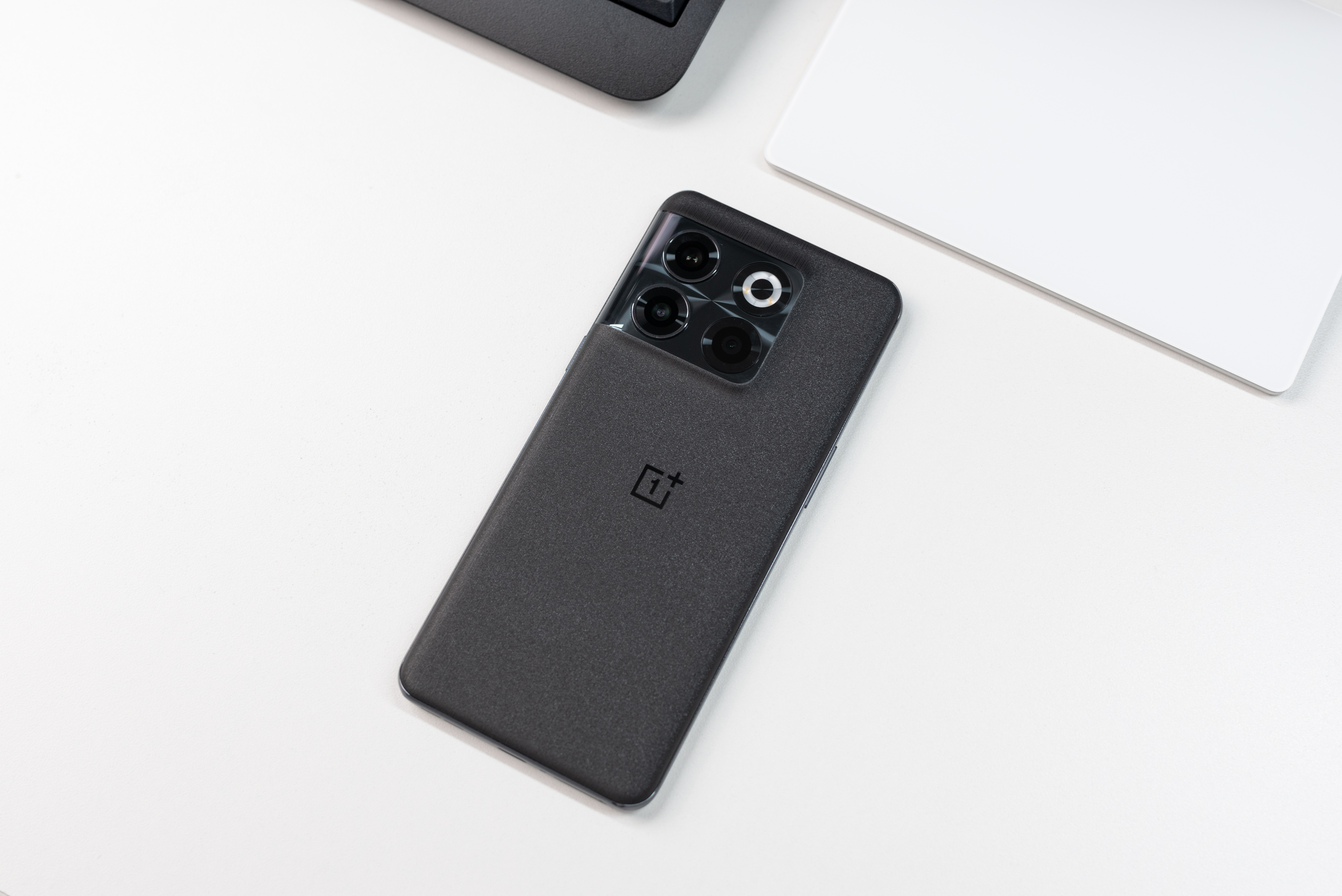 iphone和华为哪个适合当主力机,6-7千的华为和苹果哪个性价比高