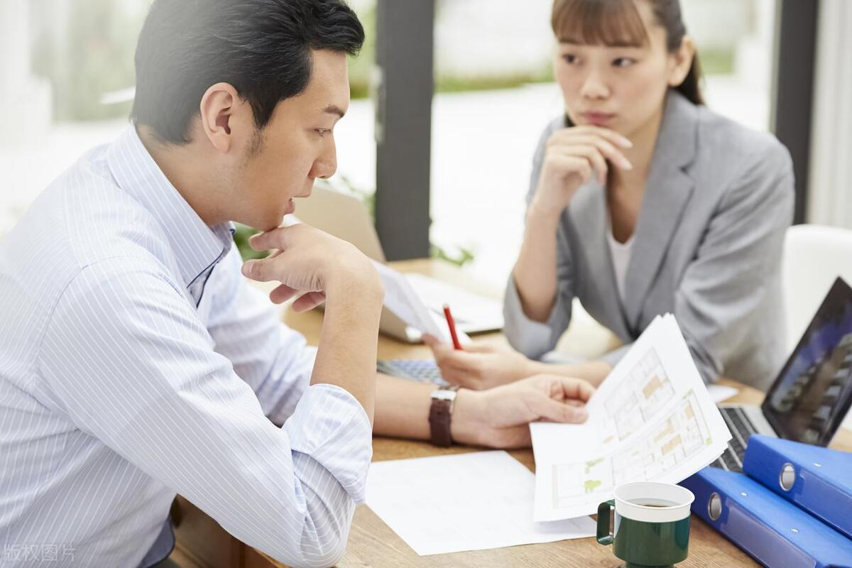 你努力认真工作领导却不认可你,你很努力但是领导并不认可