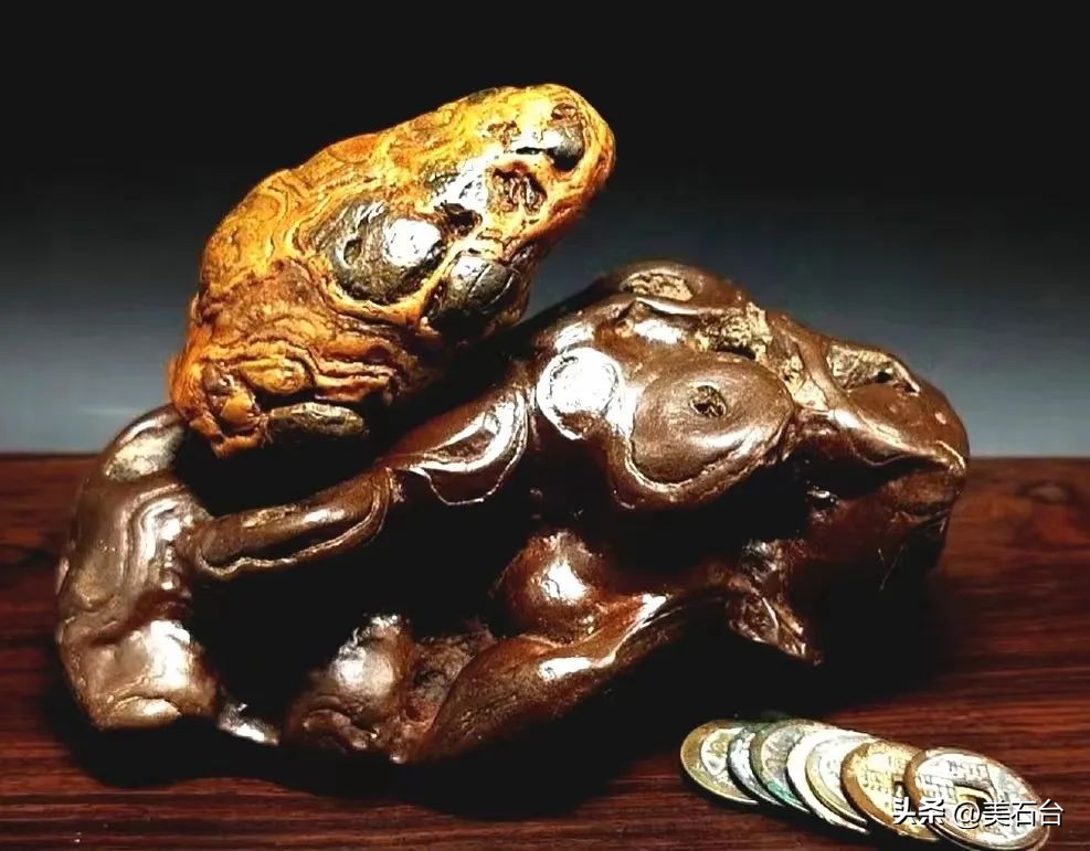 五色君：玩奇石赚钱，要赚就赚有品位人的钱