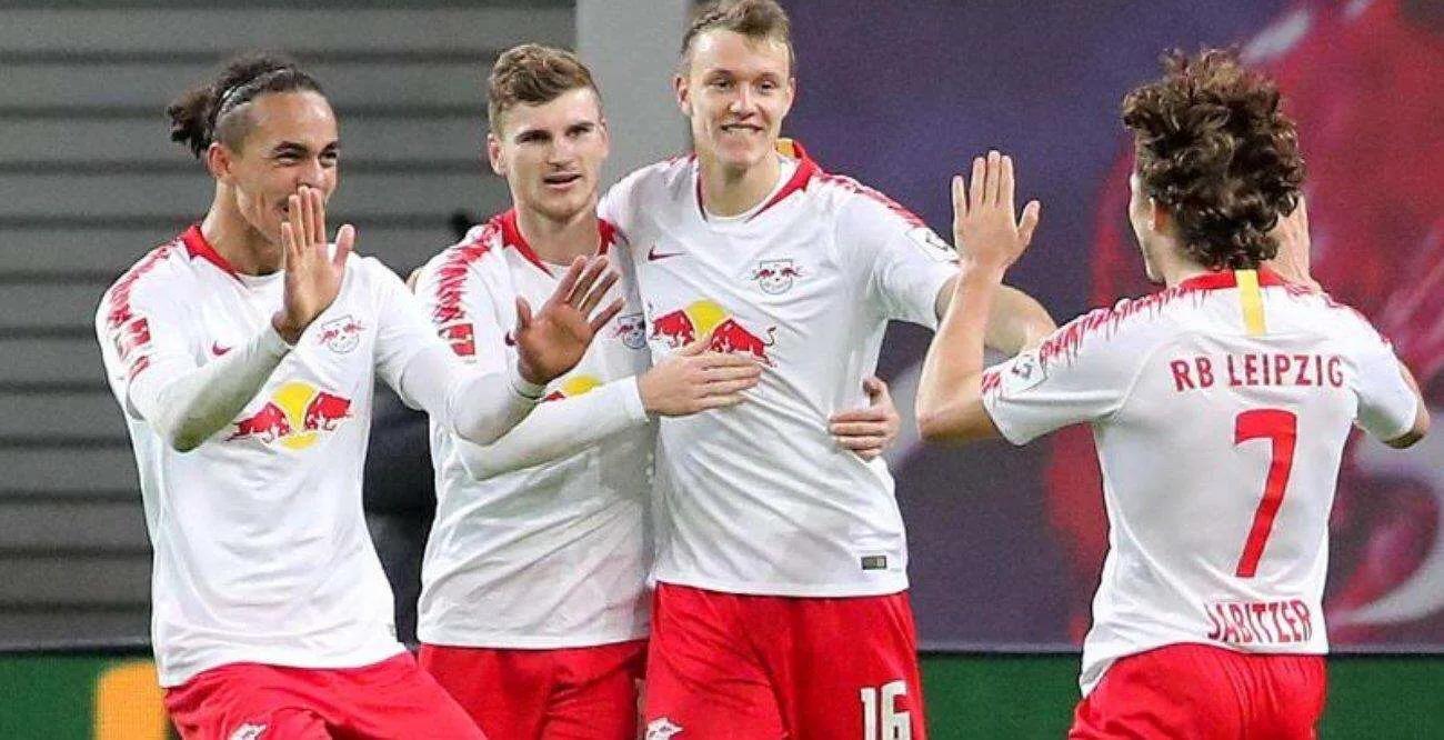 巴萨2:1波尔图,2:7巴萨vs拜仁