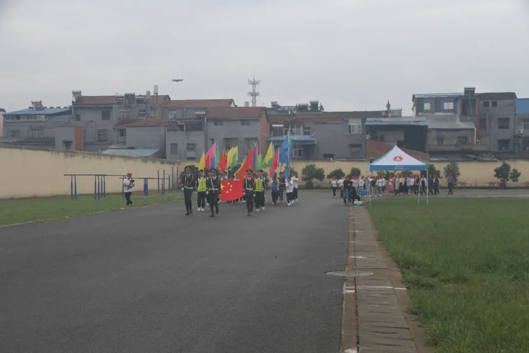 历山中学运动会,厉山镇中心小学秋季运动会开幕式