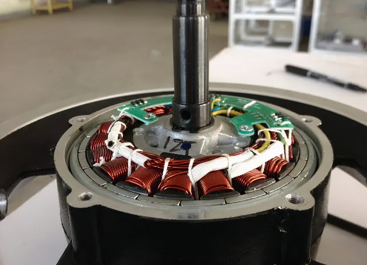 电动车大灯亮电机不转是什么原因,电动车仪表有电但电机不动