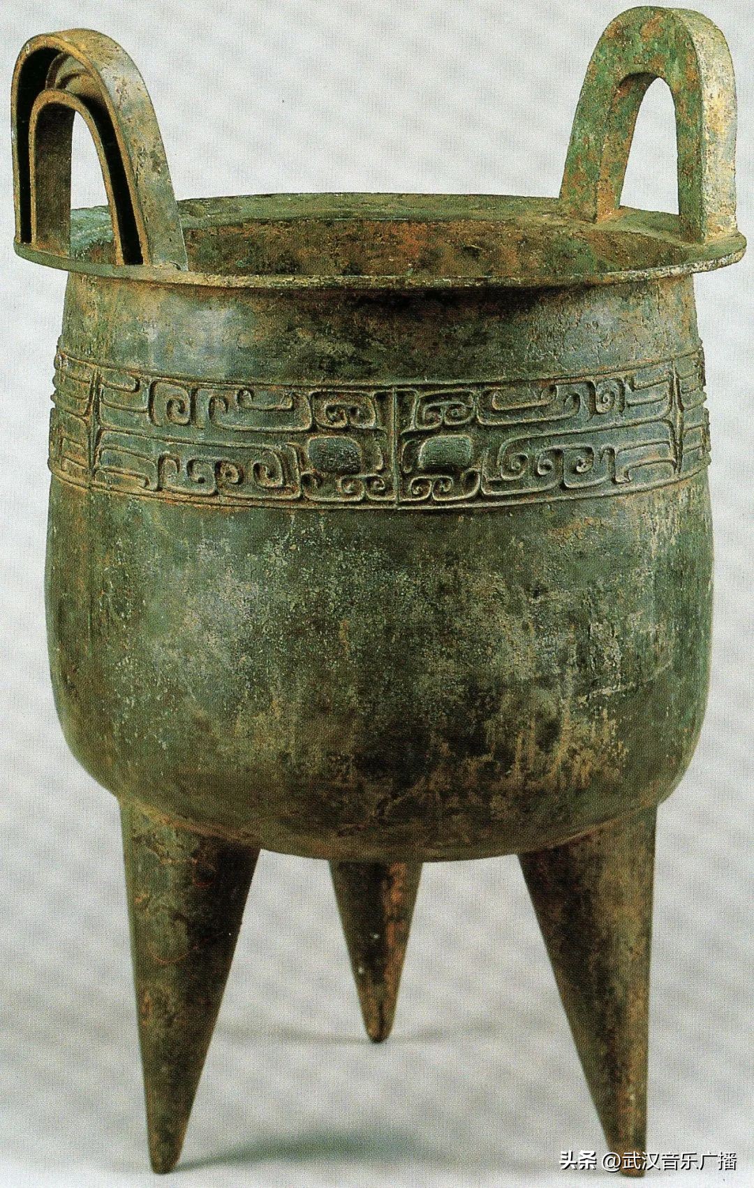 鼎鼎有名和赫赫有名,鼎鼎有名和赫赫有名有什么区别