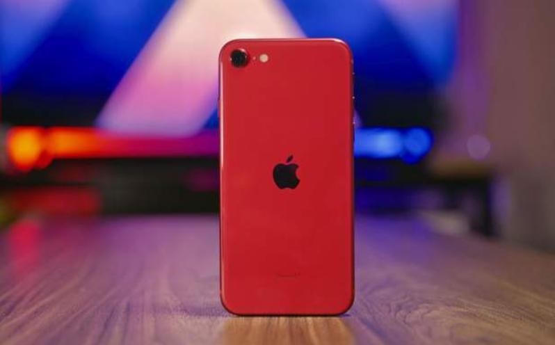 iphonese3与小米12s,iphonese3和小米12哪个好