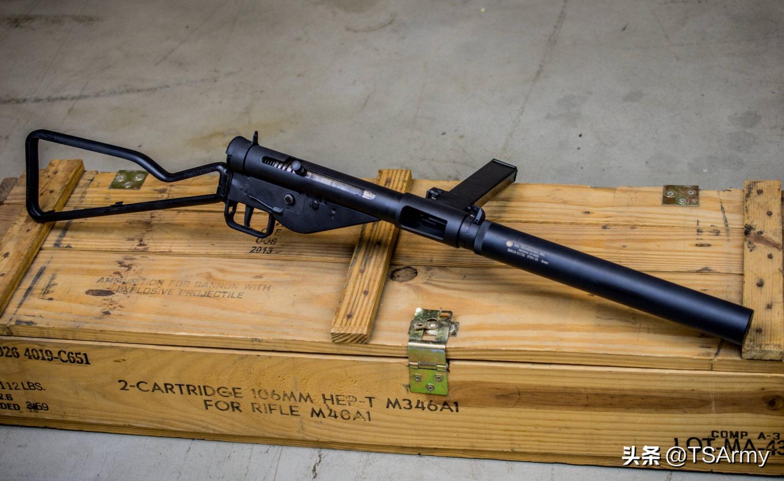 香港飞虎队使用的是什么枪械,飞虎队用的是什么手枪