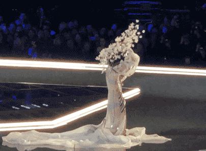 奚梦瑶婚后越来越富态了,奚梦瑶婚后首亮相