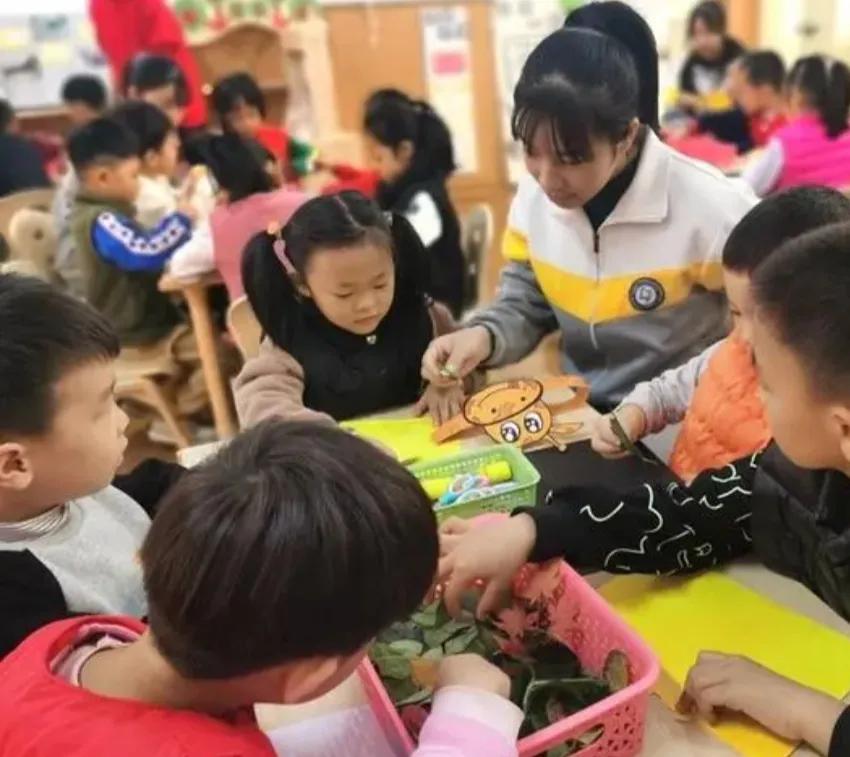 三岁的女儿，突然提出要上大学，我们该怎么办？