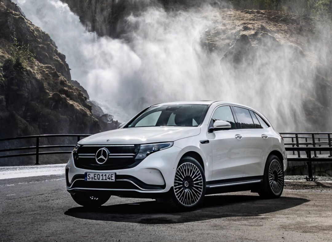 2021红旗e-hs9旗享六座版,红旗ehs9和劳斯莱斯对比