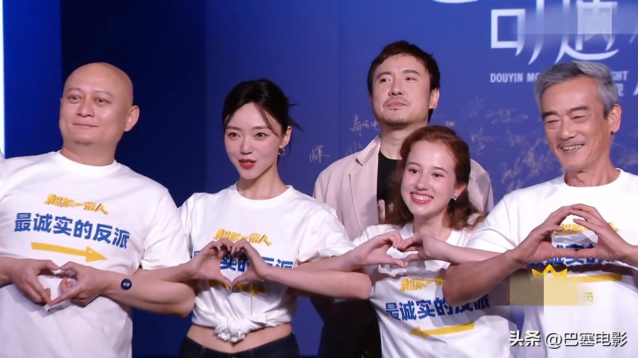 明星舞台唱歌谢霆锋张柏芝,明星与谢霆锋同框