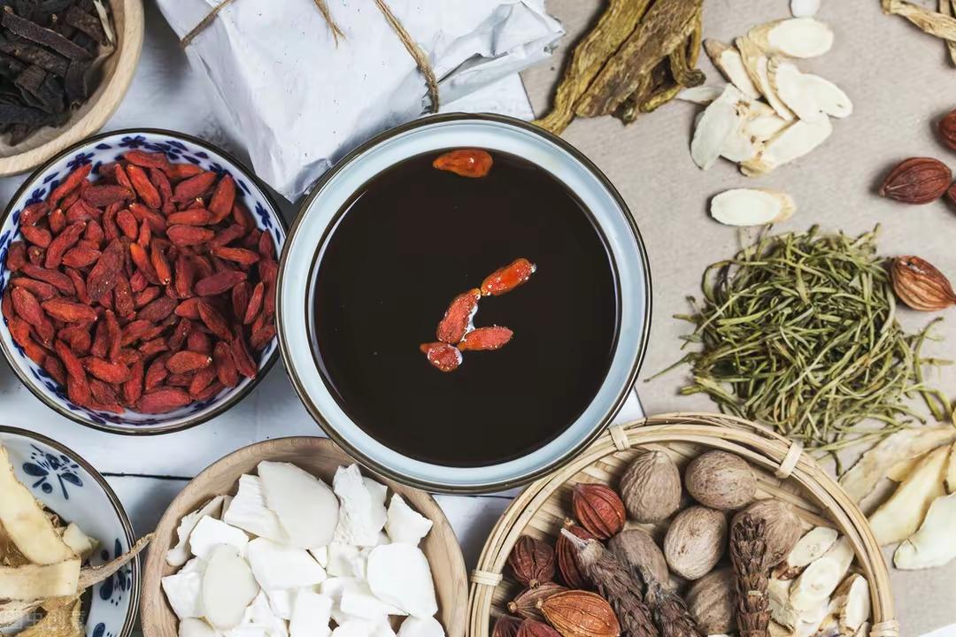 湿疹为什么特别痒,湿疹痒但没有小水泡是不是湿疹