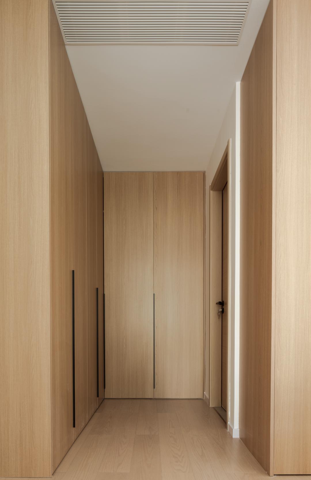 264㎡原木别墅丨满墙大书柜丨让自然的风带来家的宁静