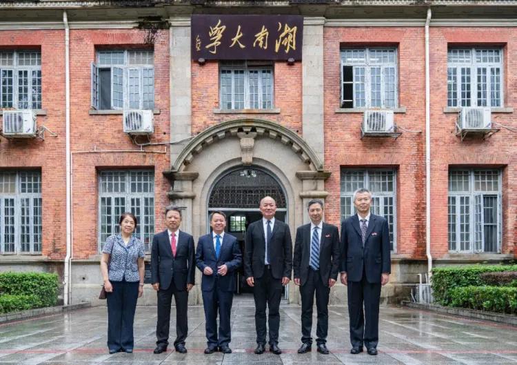 湖南首富陈邦：3万元创业成就3600亿，起底商业帝国后的财富密码