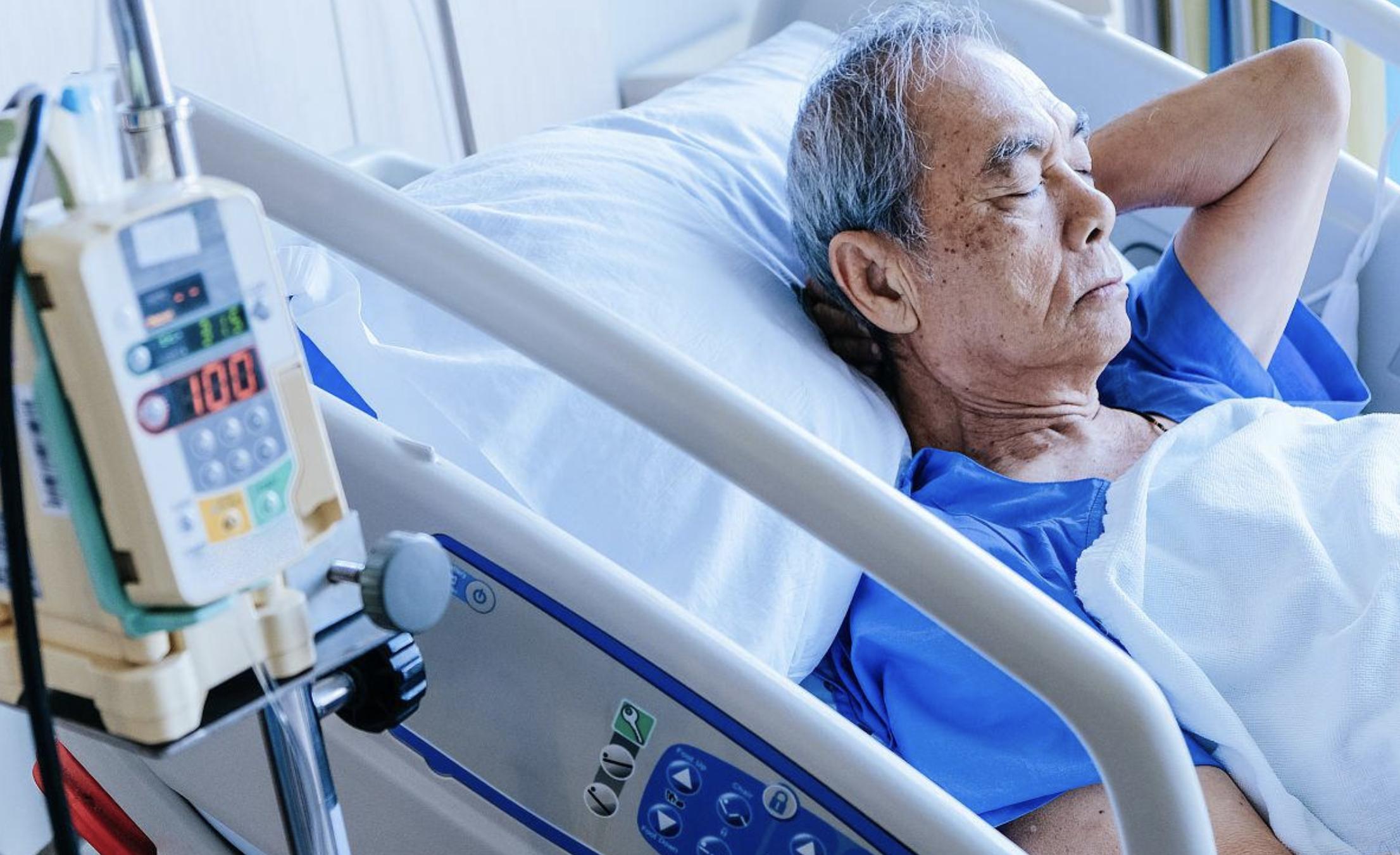 肺癌老人化痰清肺最快的方法,90岁老人肺癌呼吸困难怎样减轻