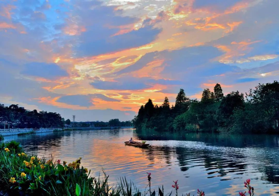 国内十大免费旅行圣地 (10个国内性价比最高的小众旅行地)