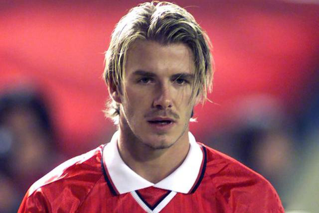 贝克汉姆的圆月弯刀有多厉害,贝克汉姆圆月弯刀绝杀