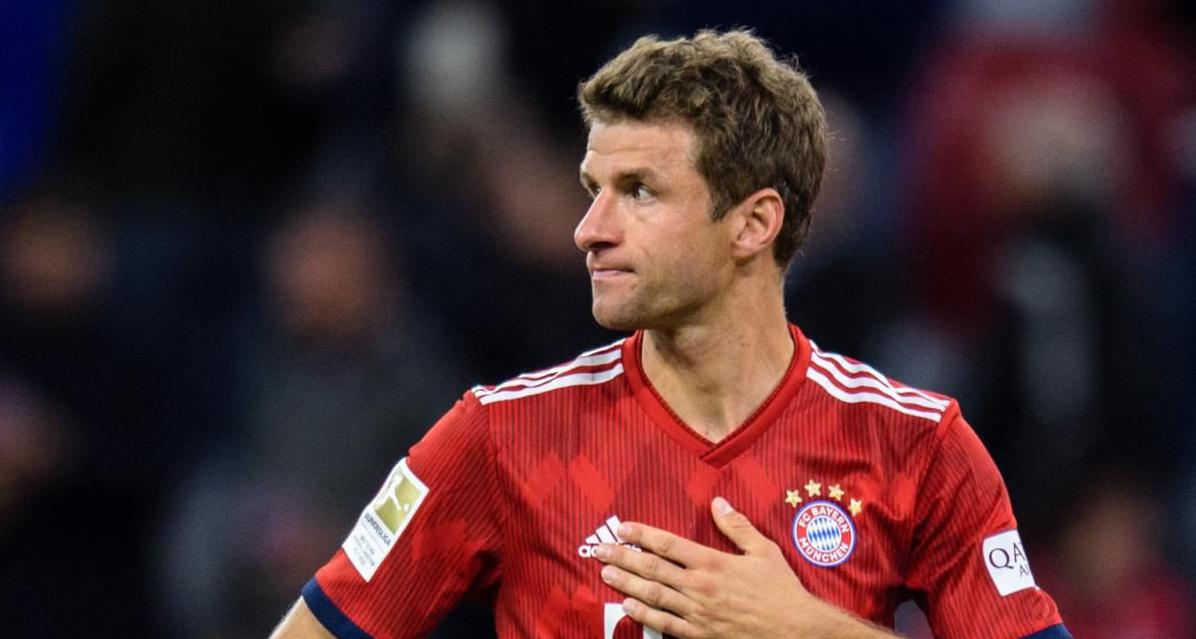 托马斯穆勒拜仁701场,莱万戴帽拜仁贝利穆勒