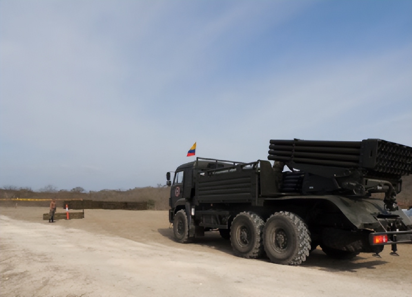 厄瓜多尔低价购买装备,厄瓜多尔买中国武器