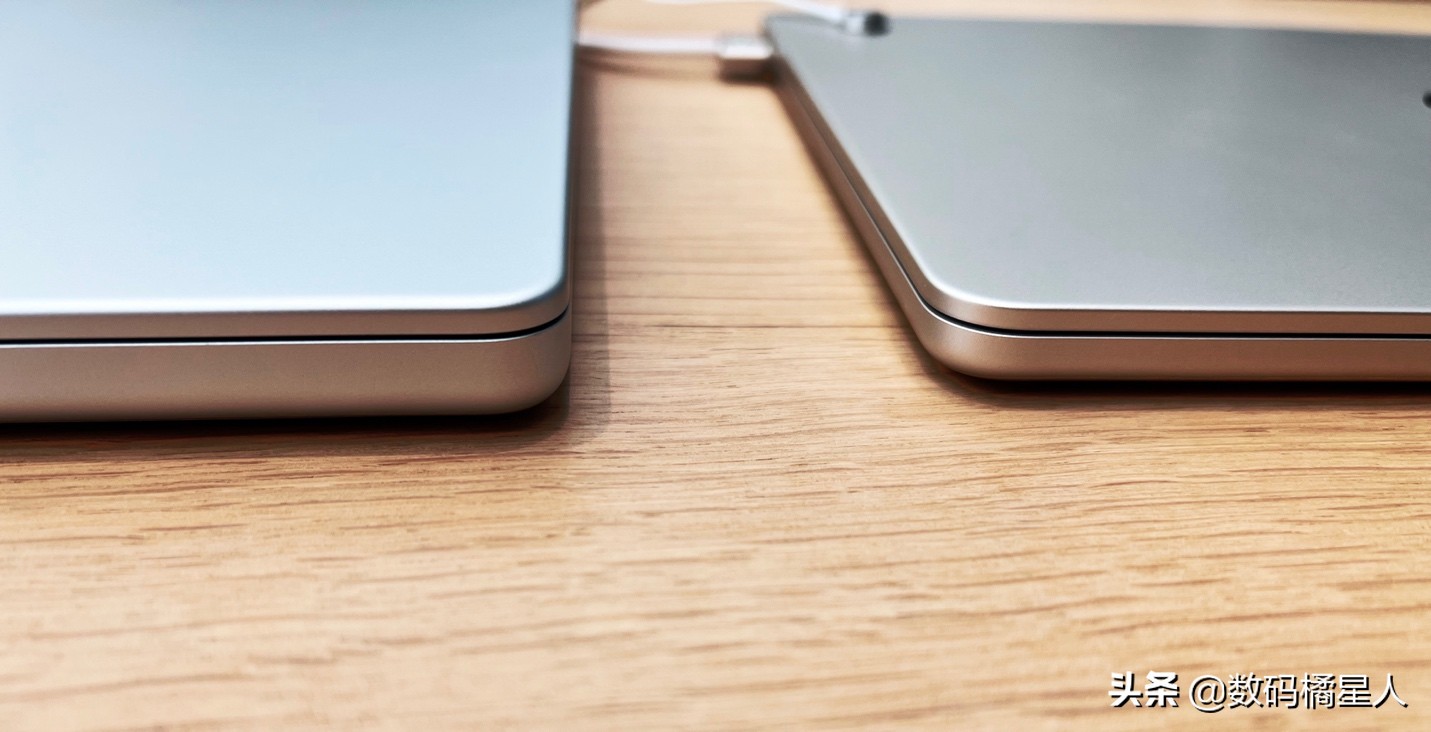 体验到M2MacBookAir真机：轻薄本苹果已经通关了，对手还在新手村