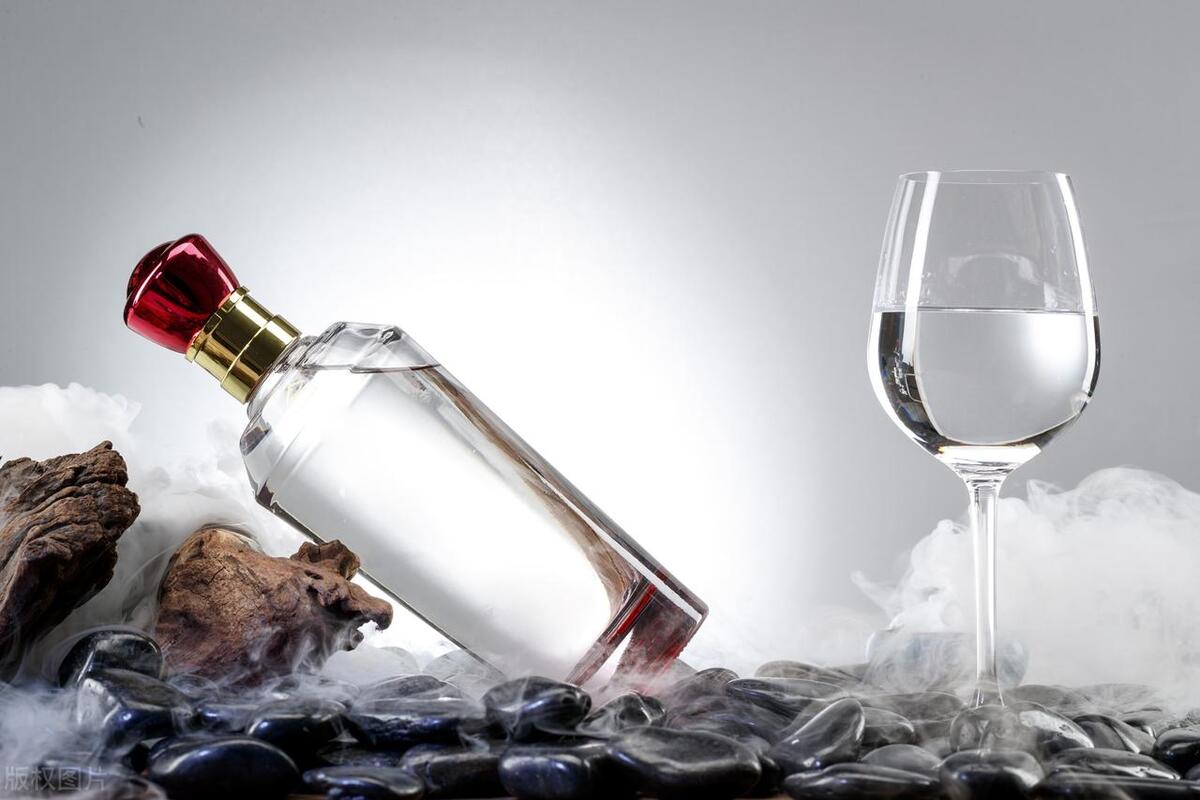 如何不花钱代理卖白酒,代理白酒一年赚多少钱