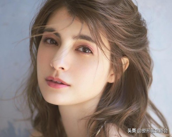 眉弓怎么更立体,如何打造眉弓