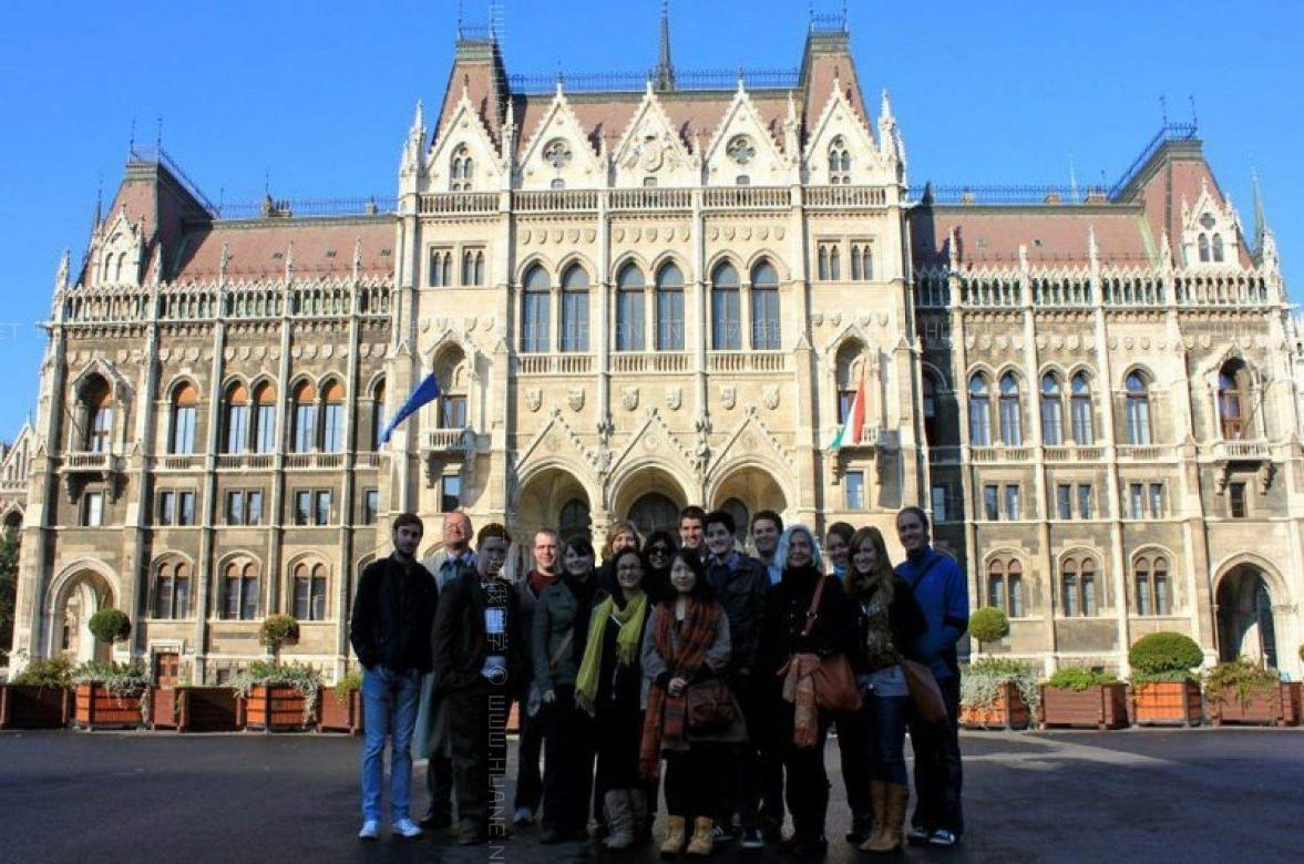 查理大学是哪个国家的,查理大学相当于国内什么大学