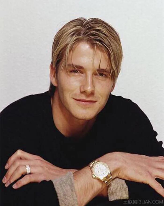 贝克汉姆圆月弯刀绝杀希腊动图,贝克汉姆圆月弯刀传球罗纳尔多