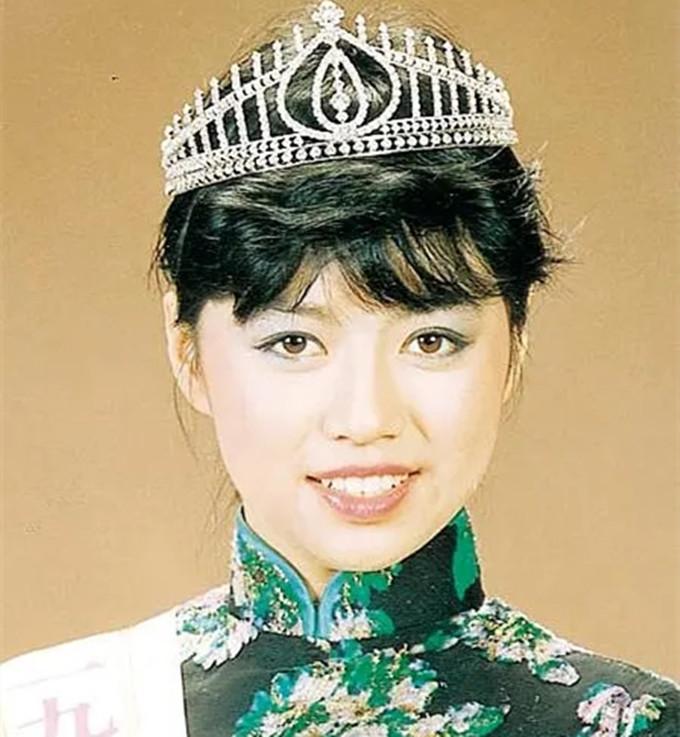 吴君如的前男友,吴君如糟糠之妻