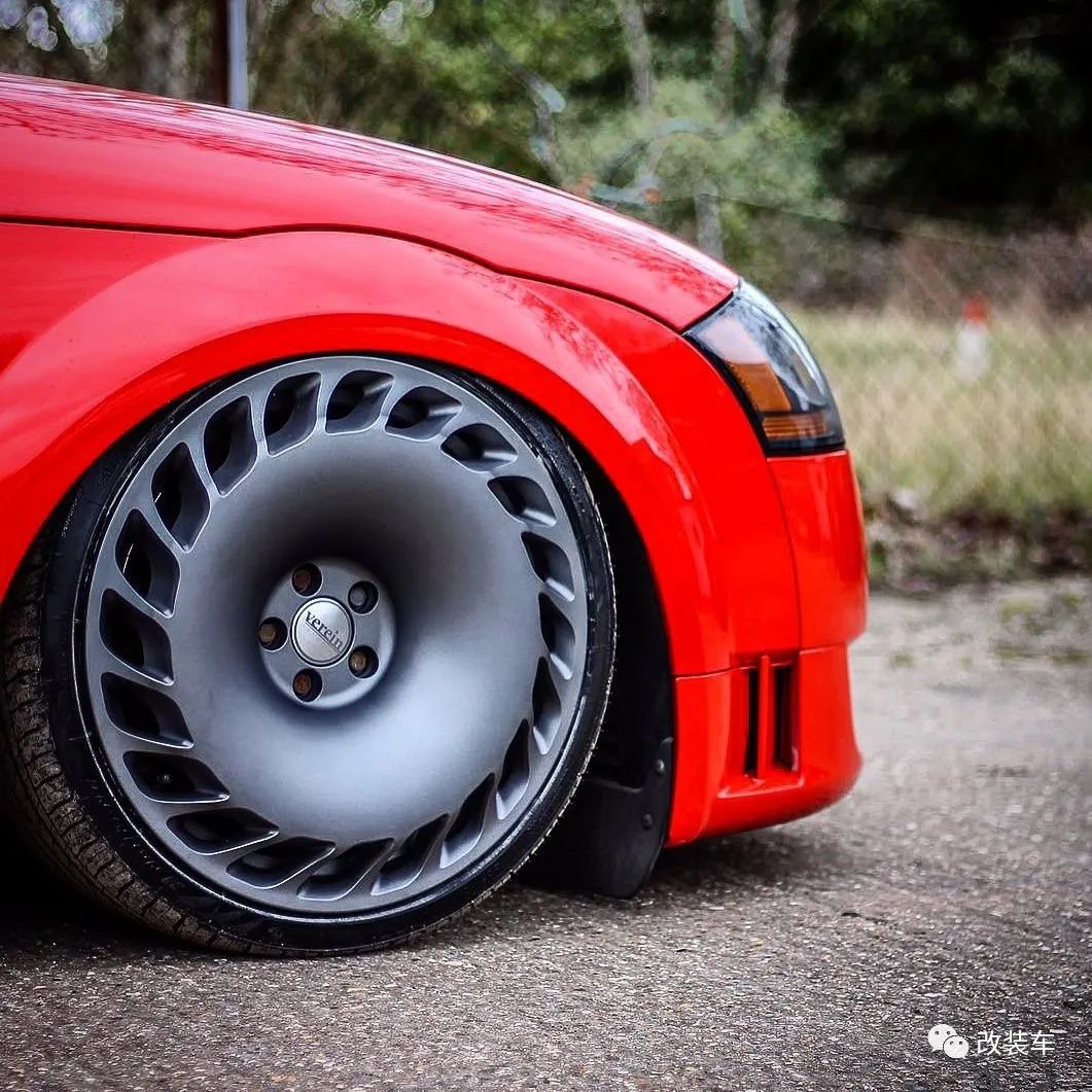 奔驰c级小姐姐改装,奔驰威霆改装小姐姐