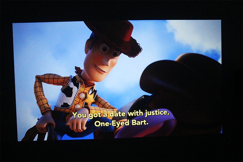 一线品牌极米背书！卷王千元投影！快乐星球O3体验一个月感受