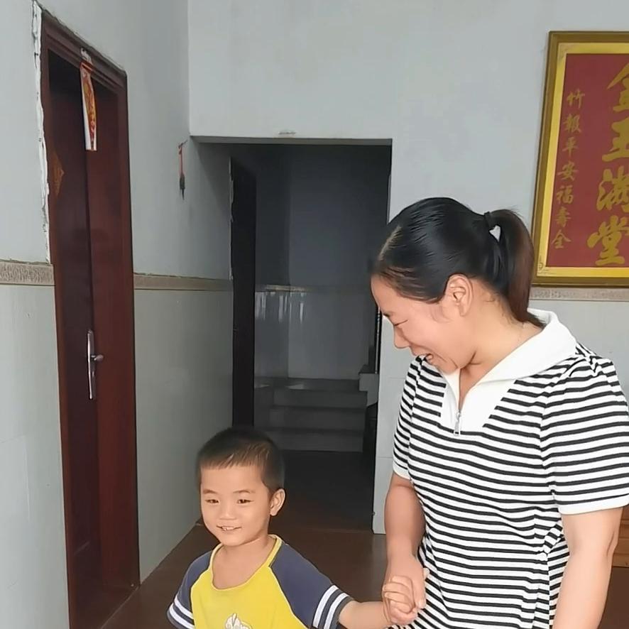 云浮米粉胡小燕,云浮米粉