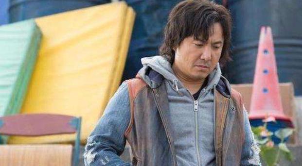 油腻男的2021年终总结：10款亲测好用的男士个护好物推荐