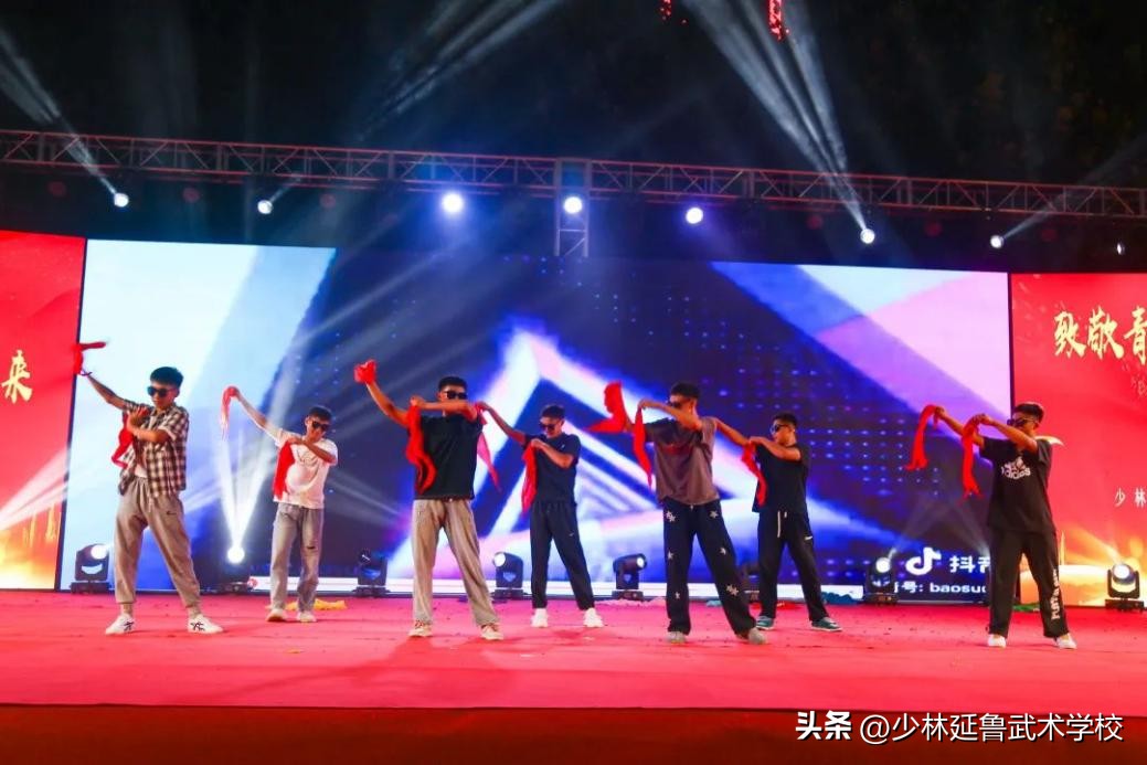 鑷存暚闈掓槬绛戞ⅵ鏈潵涓婚鍥㈡棩娲诲姩,鑷存暚闈掓槬鑺傜洰