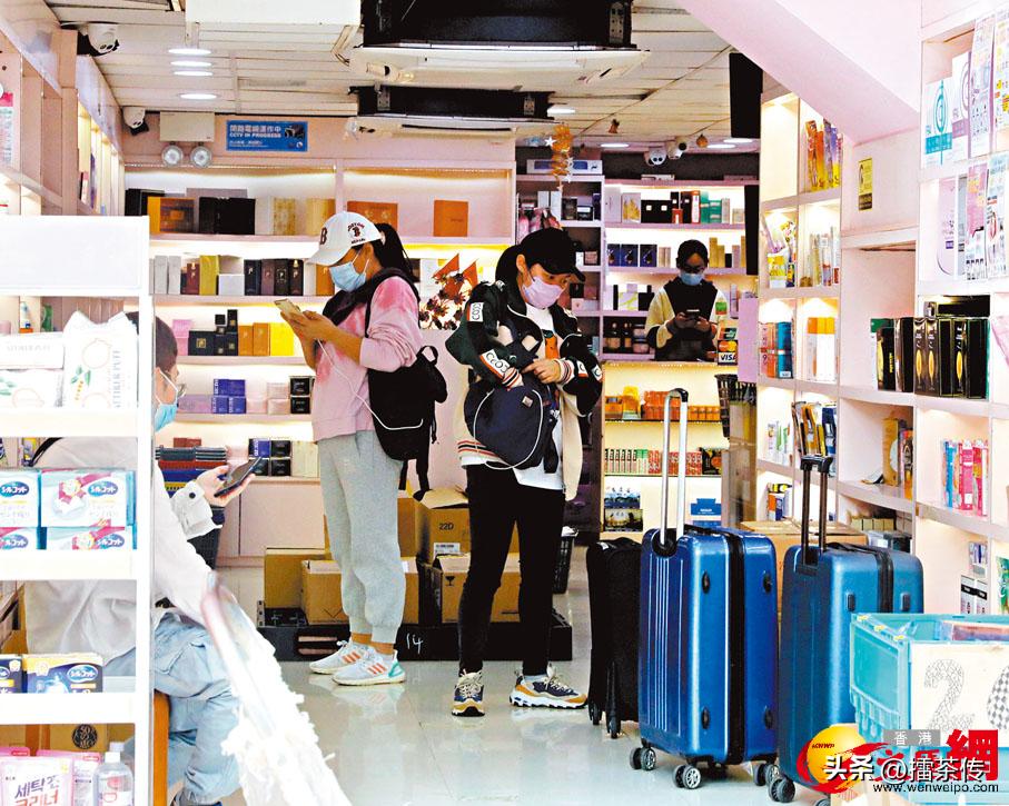 香港又热闹起来了！内地旅客来港「血拼」