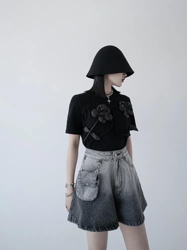 流行牛仔短裤,不如试试今年很火的牛仔短裤