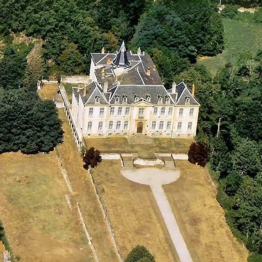 澳洲夫妇被坑230万买下烂屋！神级改造后惊艳网友：想去打卡