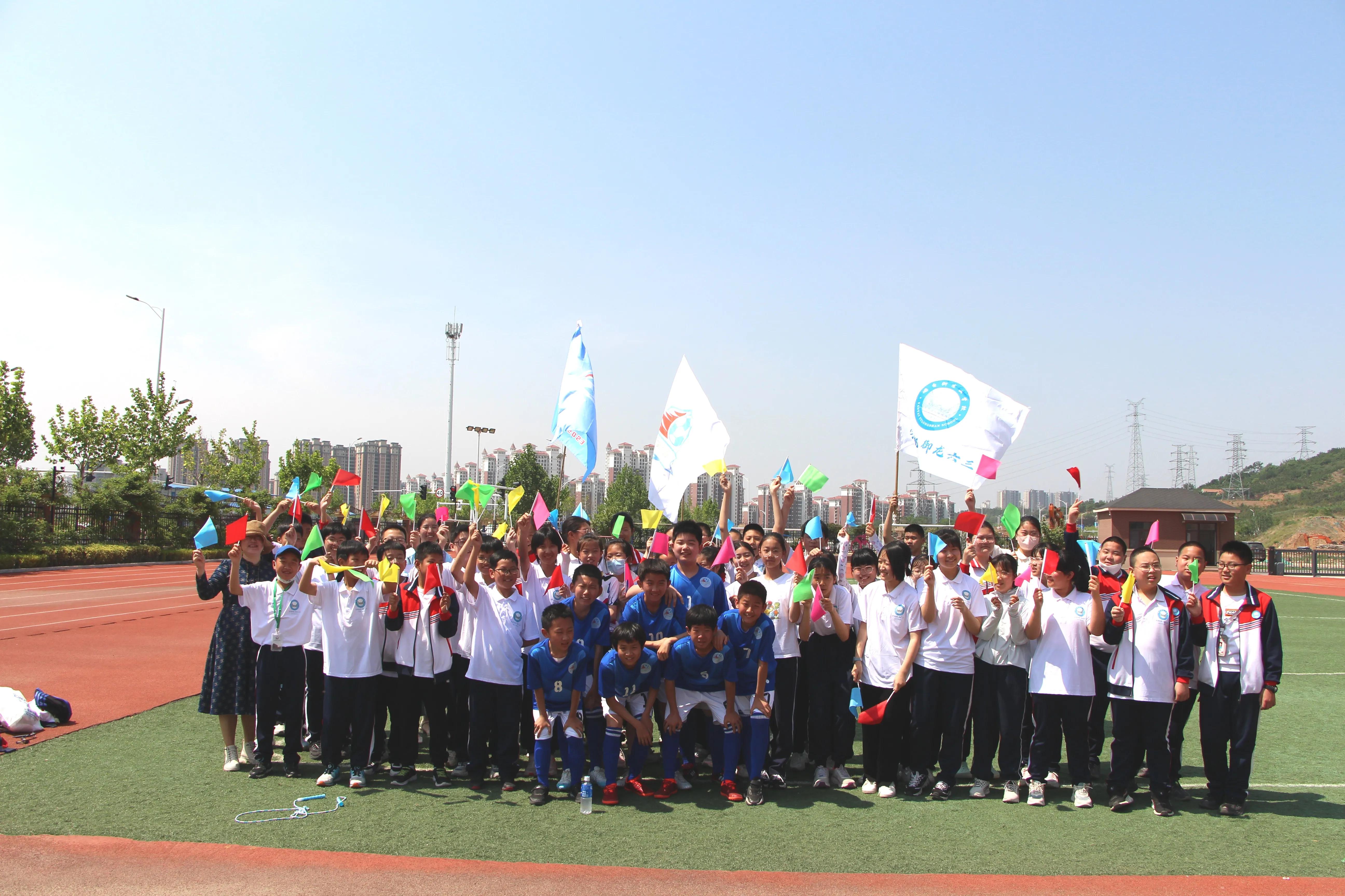 御龙山学校六年三班足球赛首战告捷（20230517）