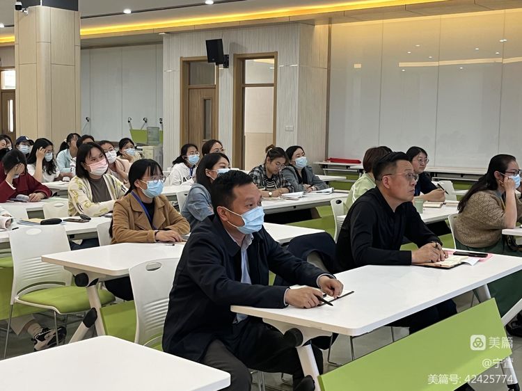 记徐州市振兴路小学第十八期“思齐名师讲堂”教师培训活动