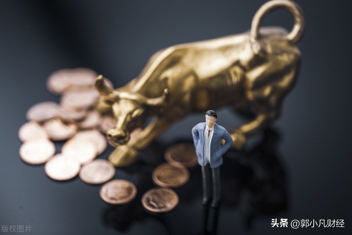 三大指数集体杀跌意味着什么,整个大盘都跌什么原因