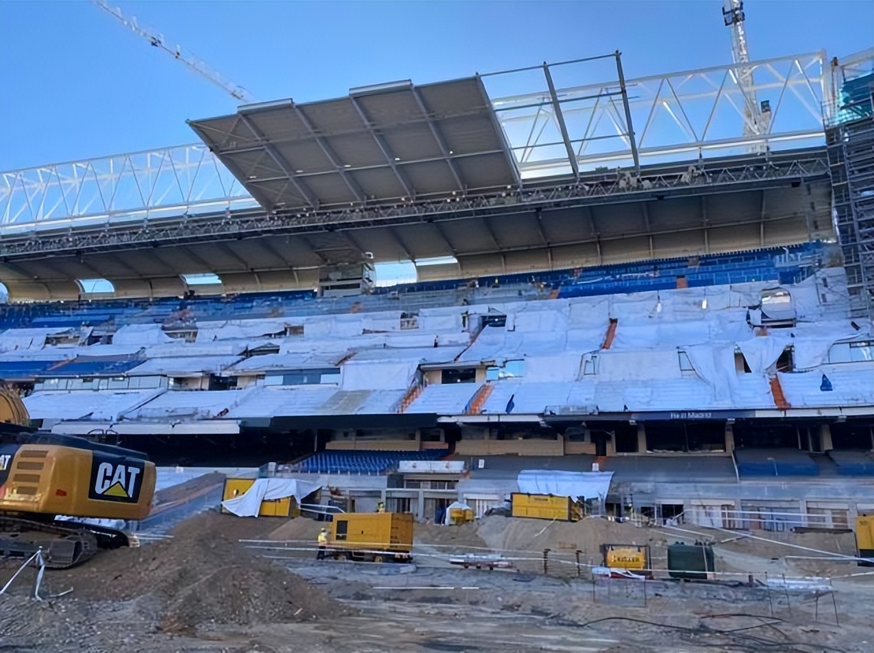 如何打造5人制足球场,在标准足球场内如何建5人制球场