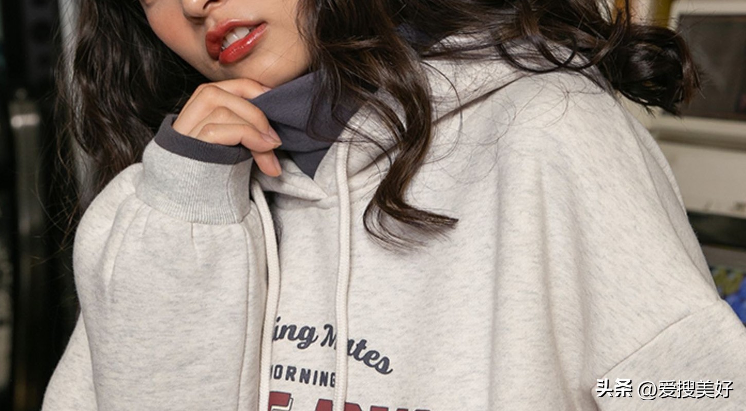 便宜又好看的卫衣店铺推荐,有哪些好看的卫衣店铺基础款