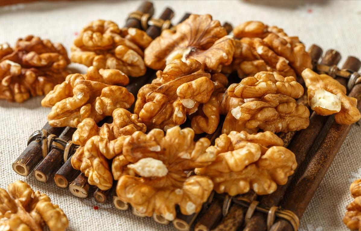 老年人不缺钱建议常吃五种食品,若不差钱多吃这5种扶阳食物