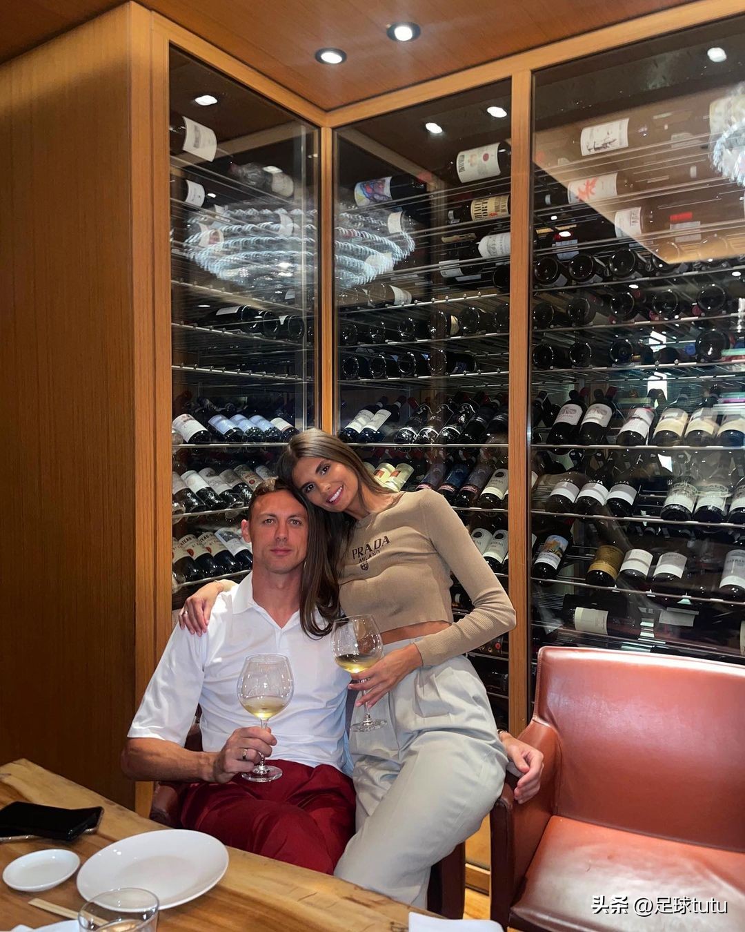 小学生才做选择下一句,小孩才做选择成年人全都要