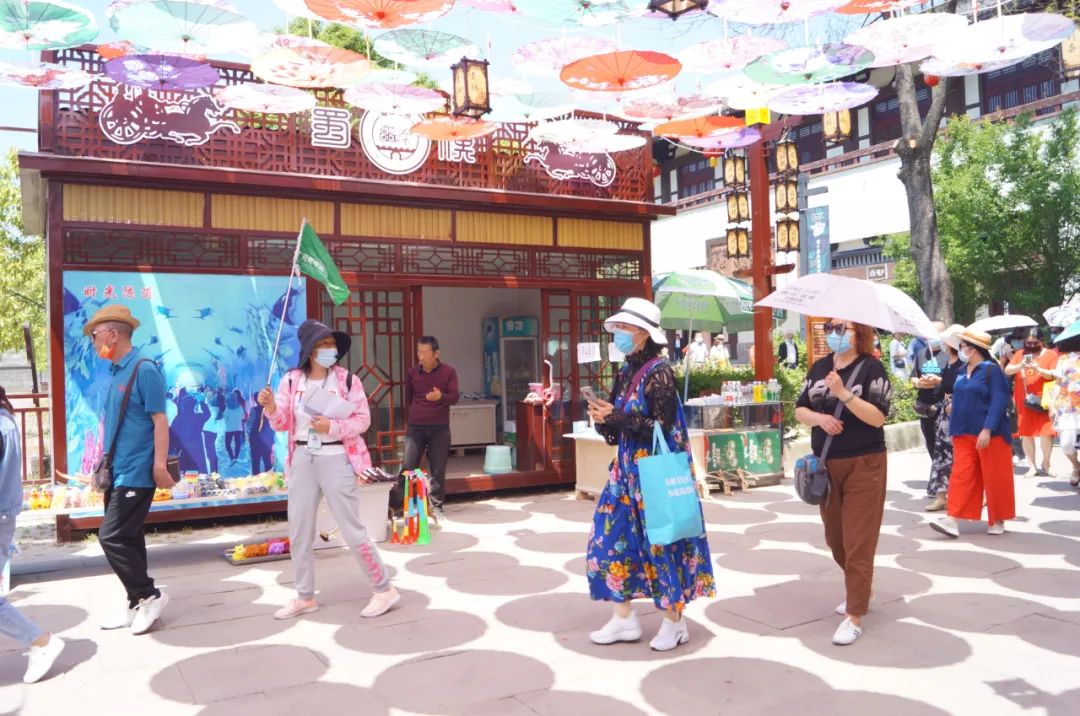 成都五天四晚游团,成都7天6晚团游