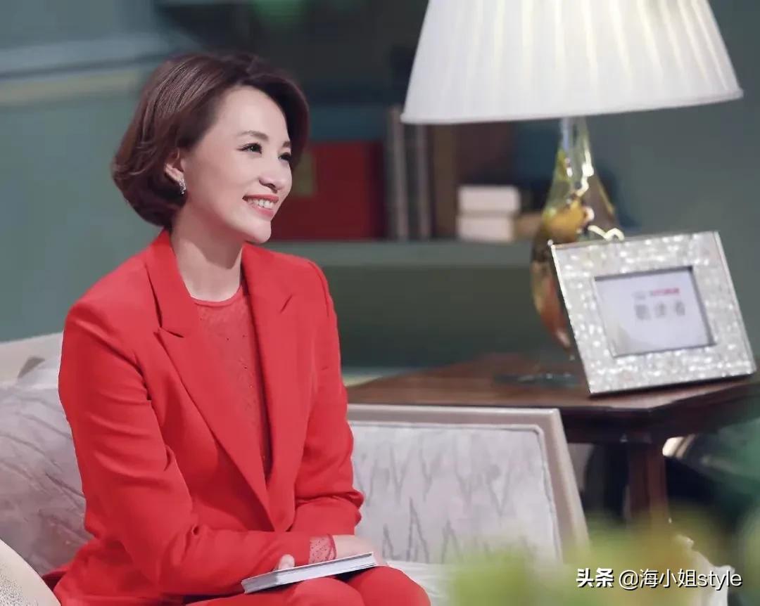 主持央视春晚的六大美女，李思思颜值担当，新人马凡舒抢镜