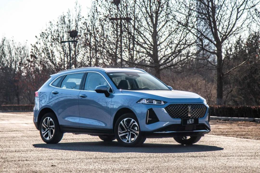 玛奇朵是插电混动版吗,玛奇朵插混版油耗