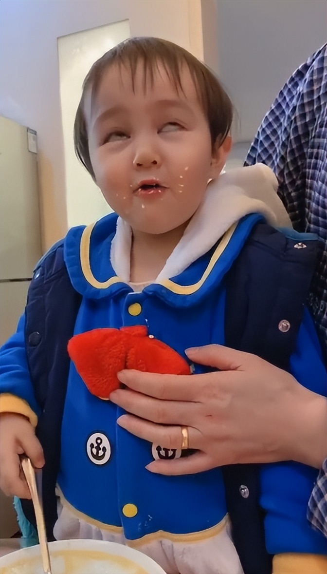 王小麦搞笑萌娃,萌娃王小麦到底有何与众不同